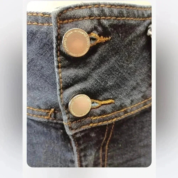 Revamped Capri High Rise Denim Jeans Size 5 - Picture 4 of 6